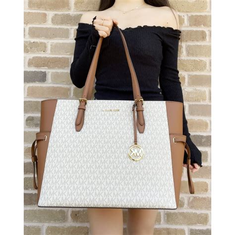 michael kors signature tote vanilla review|Michael Kors large canvas tote.